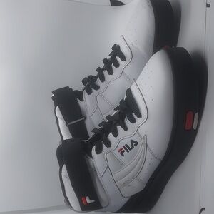 Fila V-10 men's high top sneakers velco size‎ 11